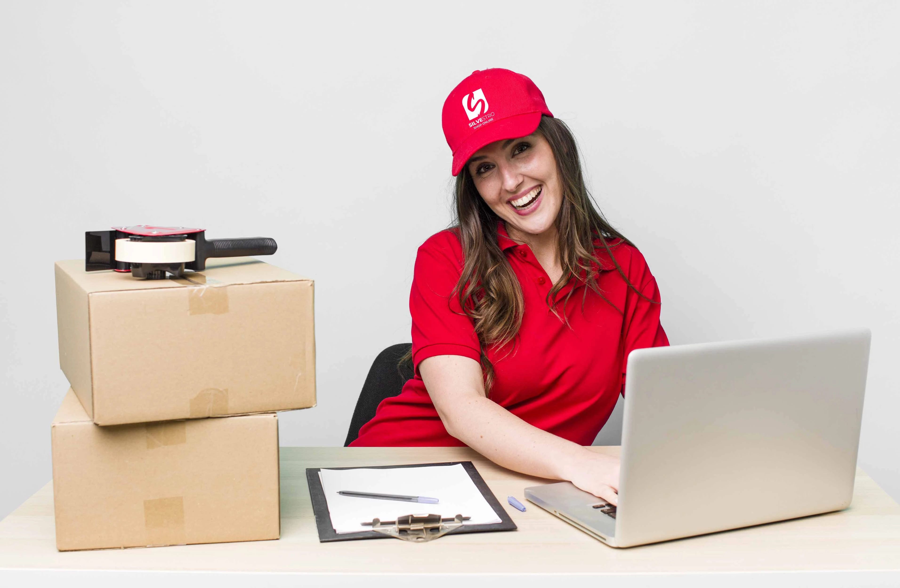 fashionable-woman-office-using-laptop